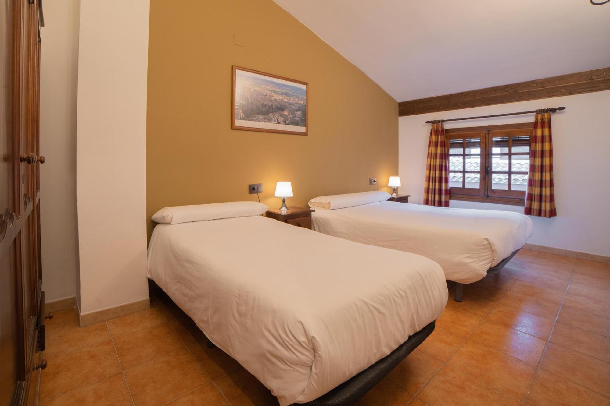 الكالا ديل جوكار Casas Rurales Los Olivos الغرفة الصورة